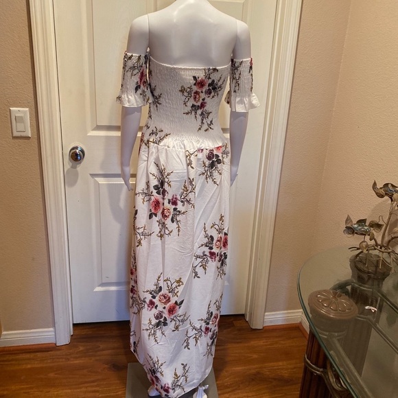Off shoulder floral print maxi - Picture 6 of 9